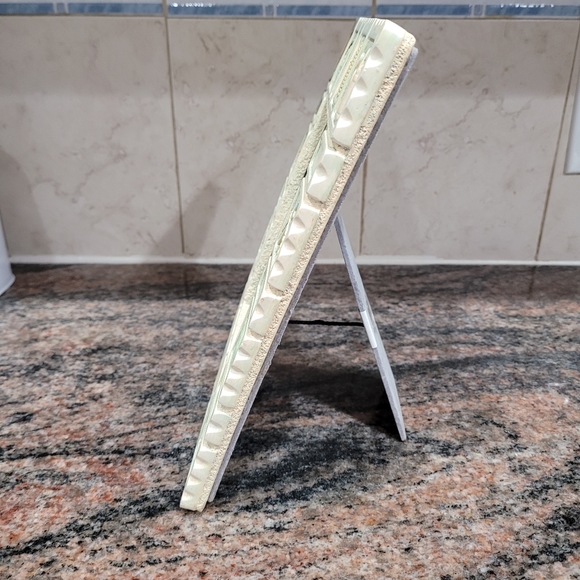 AMOR MALDEN International Hand Painted Floral Picture Frame Flowers 5x7 - Picture 6 of 7